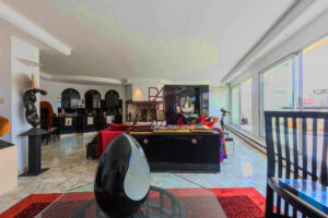 COMME UNE MAISON SUR LE TOIT   Dernier étage   228 m2 + 200