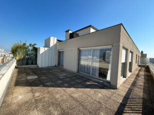 102 m2 + Terrasses 58 m2 + 2 parkings – VUE PANORAMIQUE SUR
